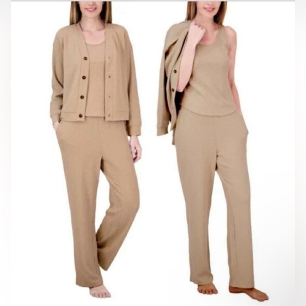 Live2lounge 3-Piece Textured Lounge Set
Cable Knit Cardigan, Tank & Pant